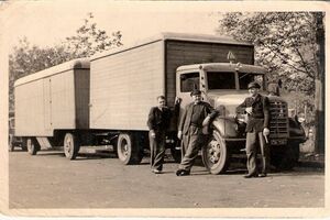 1952
